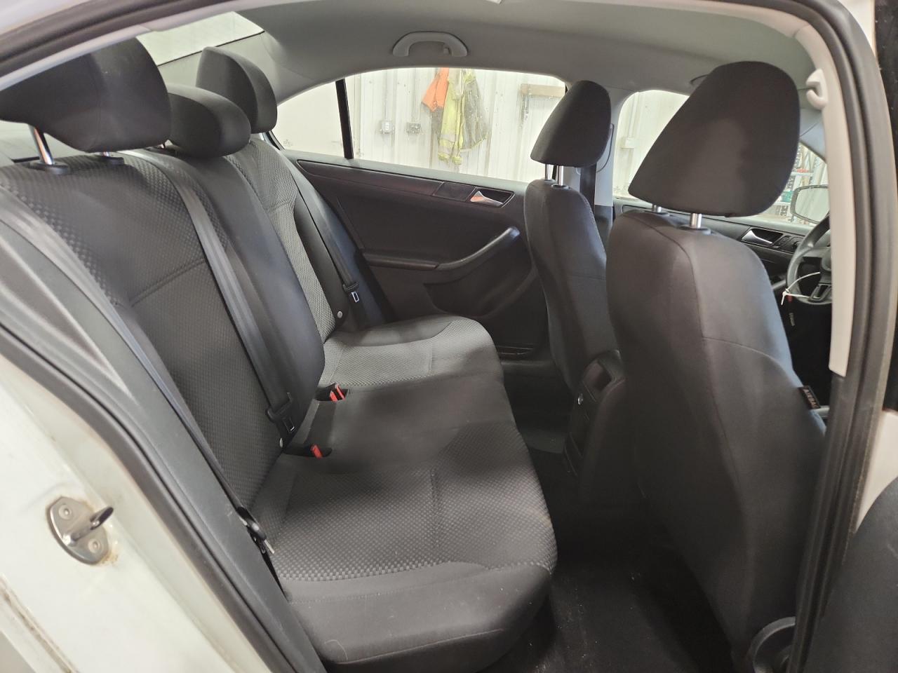 2014 Volkswagen Jetta Base VIN: 3VW2K7AJ5EM407994 Lot: 82448465