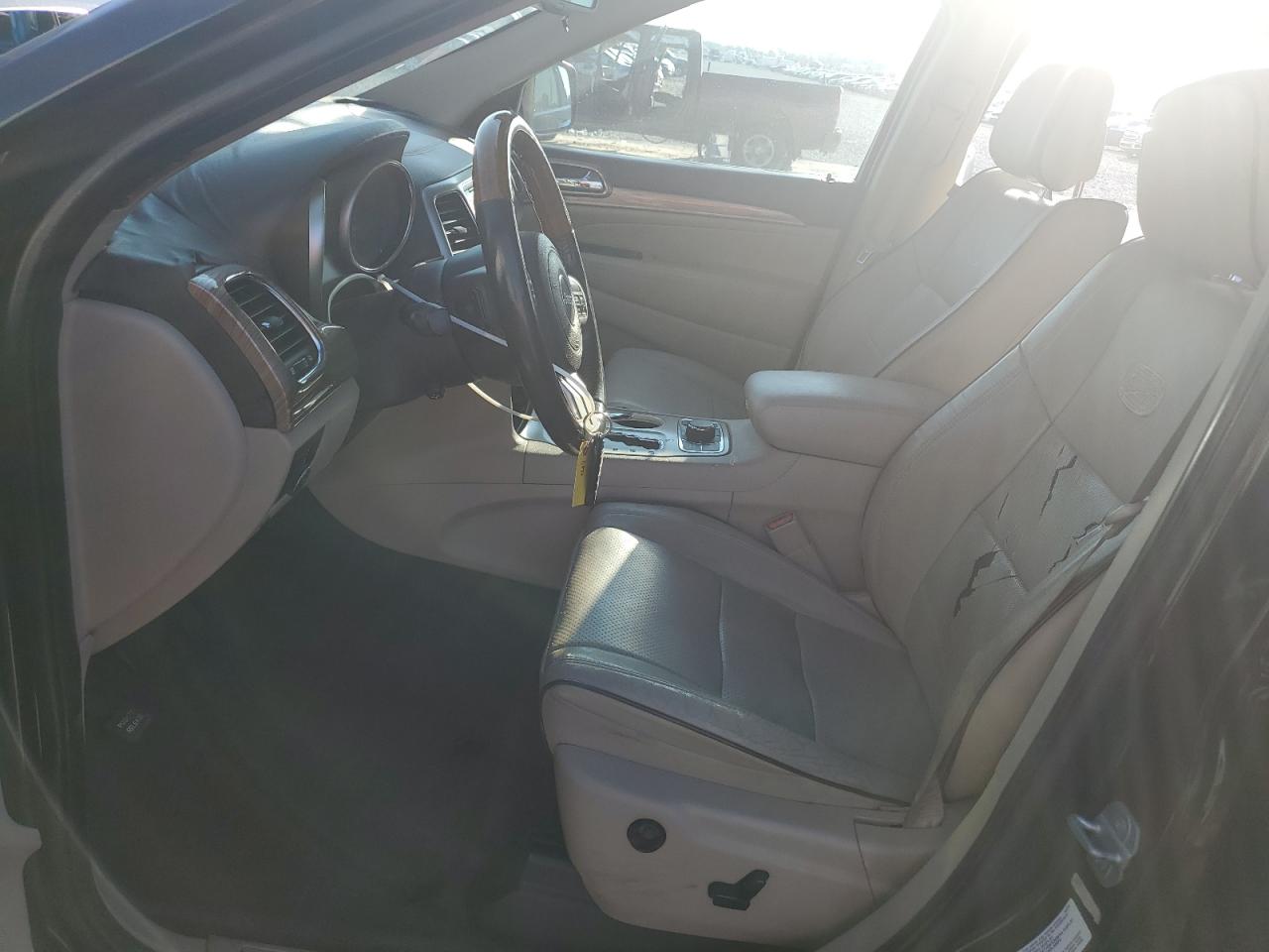 2011 Jeep Grand Cherokee Overland VIN: 1J4RR6GT0BC686830 Lot: 81953305