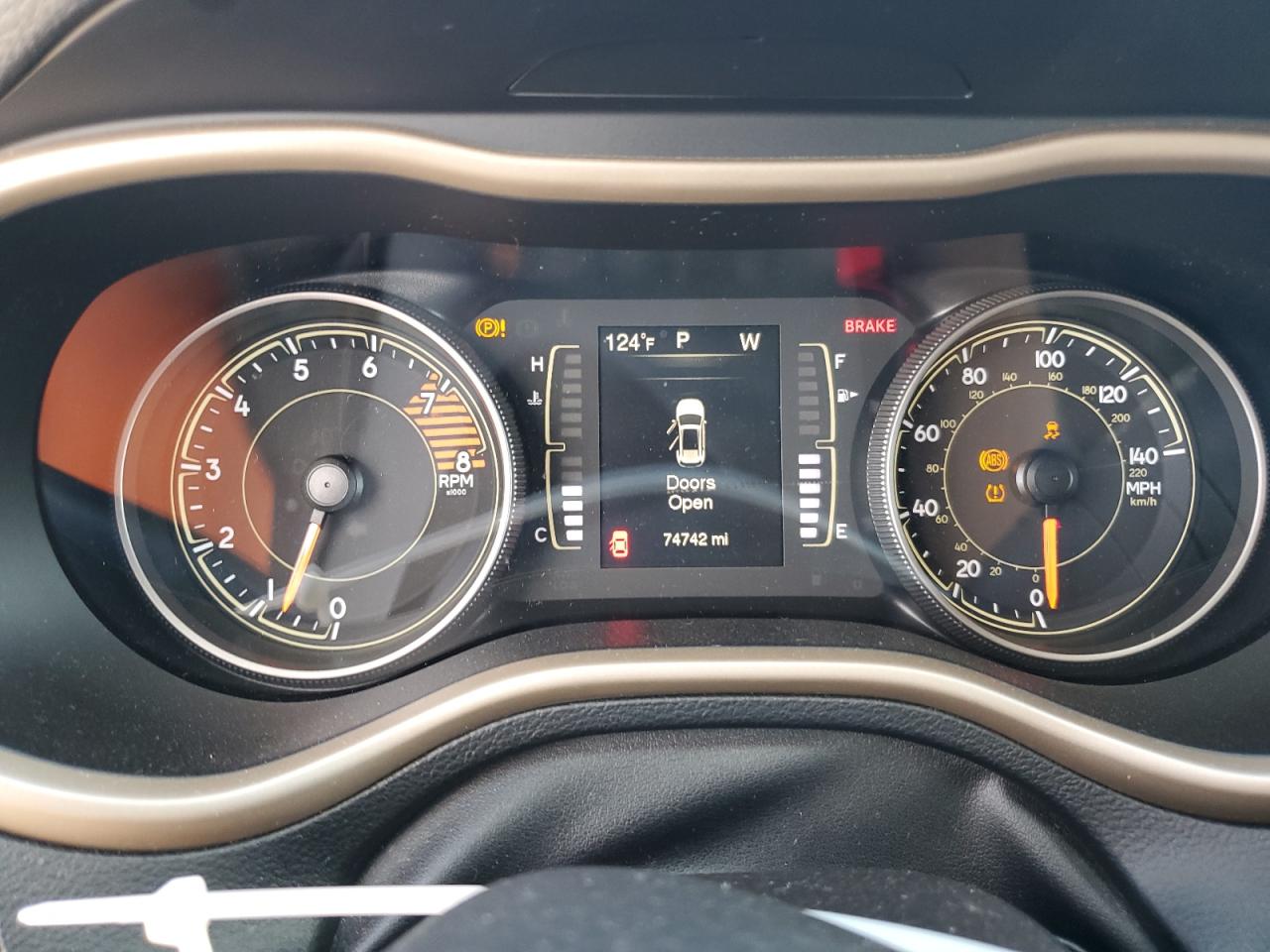 2018 Jeep Cherokee Latitude VIN: 1C4PJMCX5JD622499 Lot: 85121585