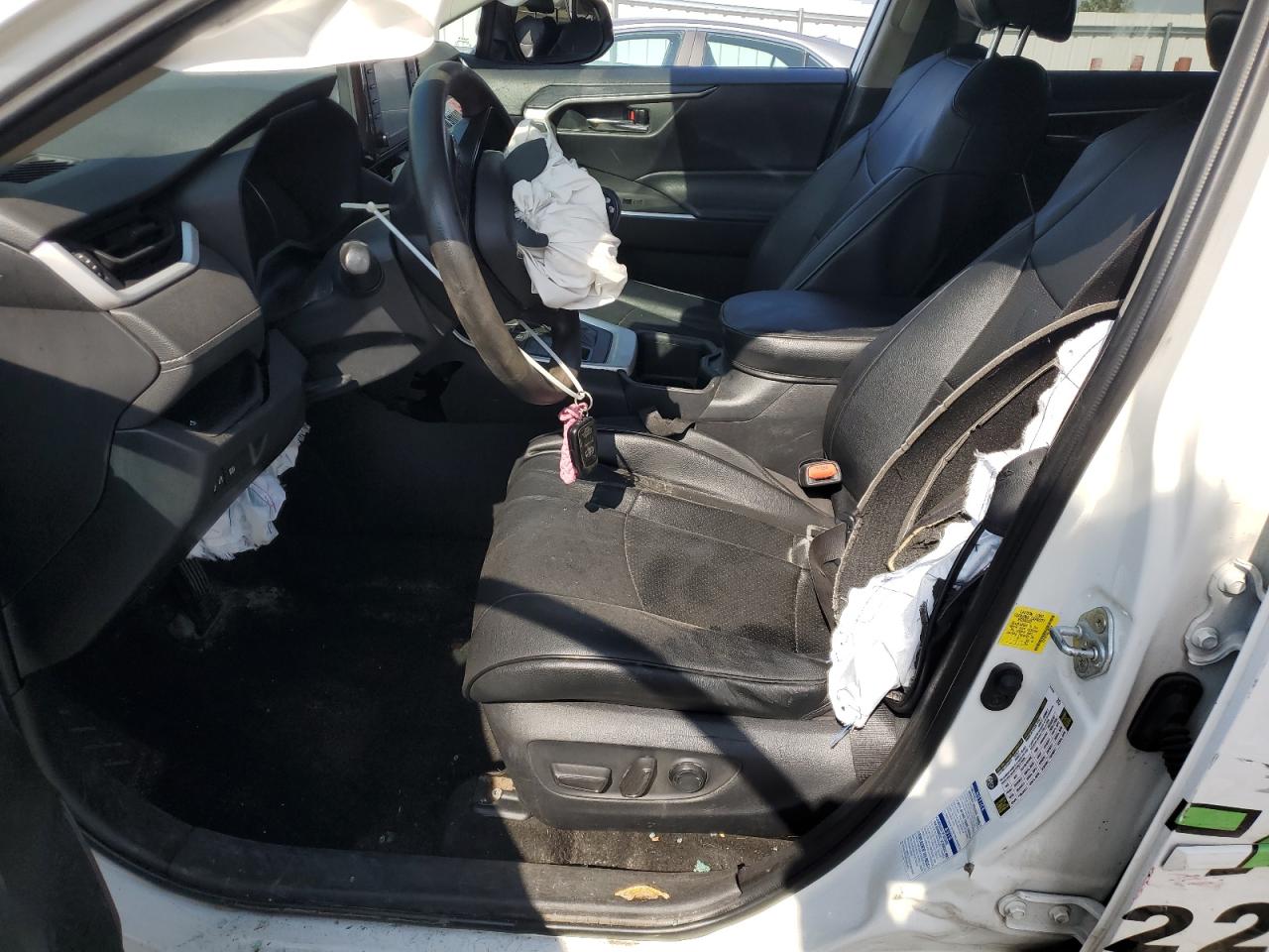 2022 Toyota Rav4 Xle VIN: 2T3P1RFV4NC305430 Lot: 85312175