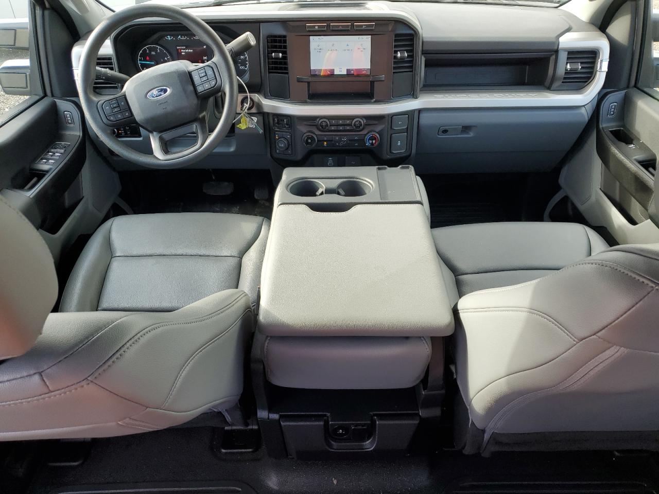 2024 Ford F250 Super Duty Utility / Service Truck VIN: 1FT8W2BT8REF06681 Lot: 90346485