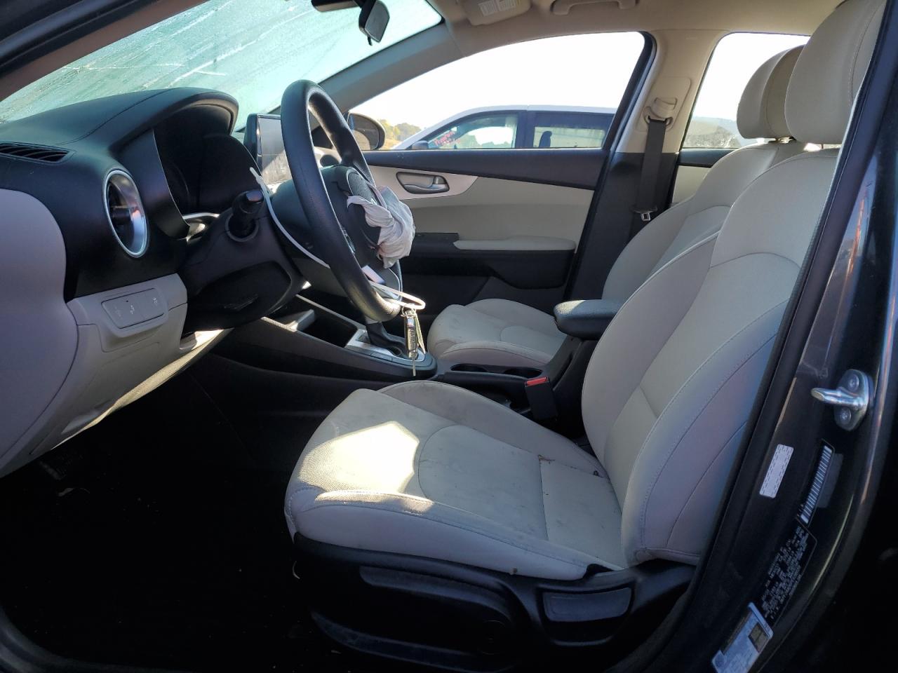 2023 Kia Forte Lx VIN: 3KPF24AD6PE638039 Lot: 86666755