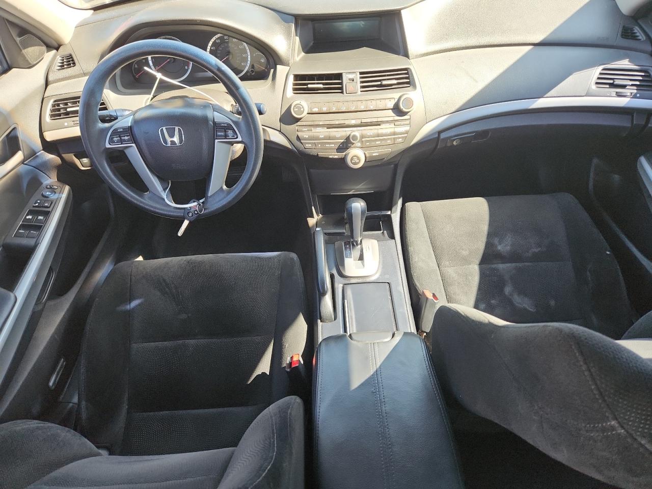 2008 Honda Accord Ex VIN: 1HGCP36778A040002 Lot: 84435795