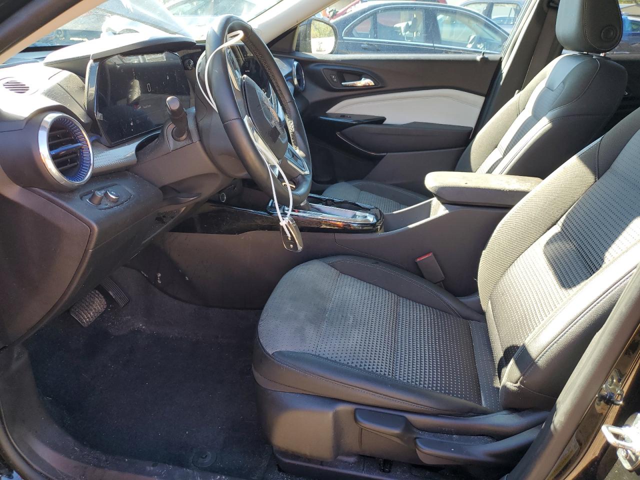 2025 Chevrolet Trax 1Lt VIN: KL77LHEP2SC198427 Lot: 82440835