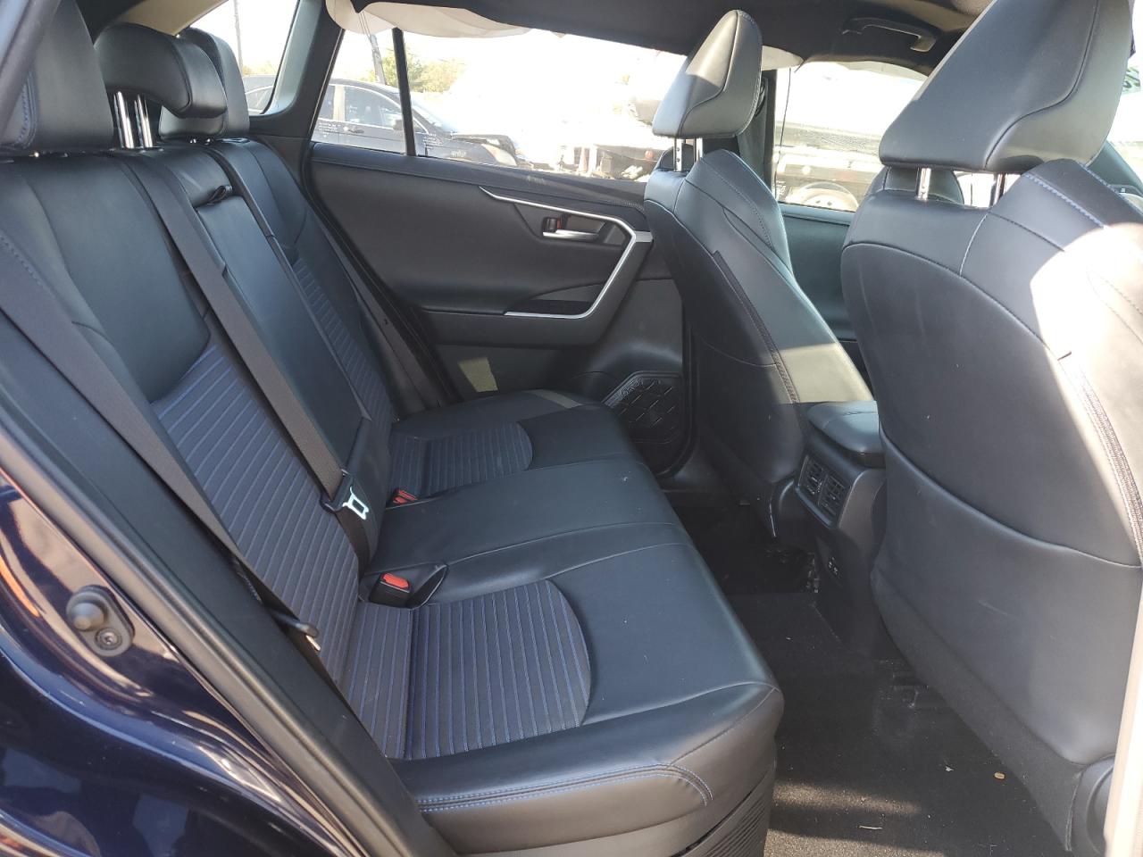 2020 Toyota Rav4 Xse VIN: JTMEWRFV7LD537750 Lot: 89864725