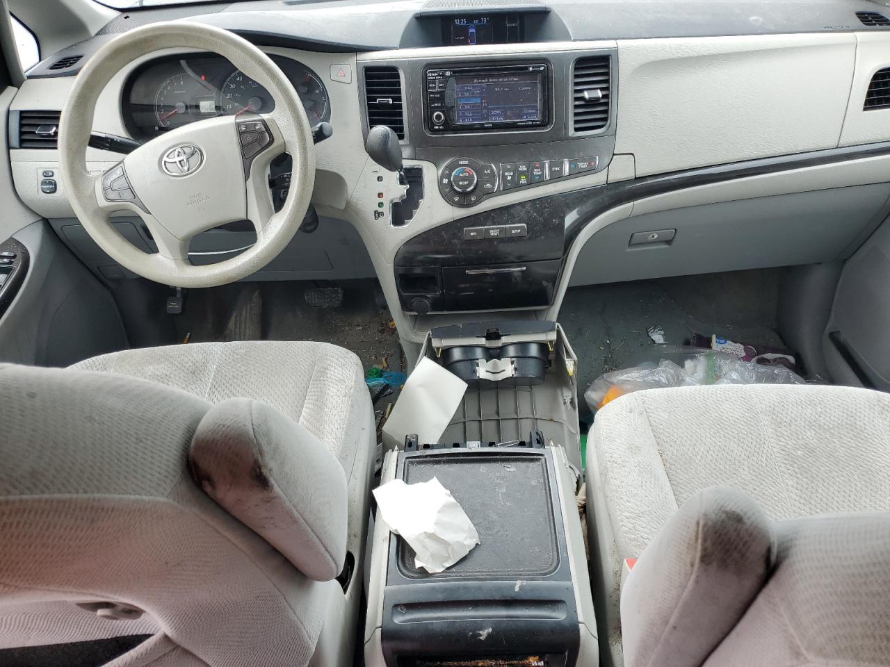 2013 Toyota Sienna Le VIN: 5TDKK3DC1DS389260 Lot: 84807565