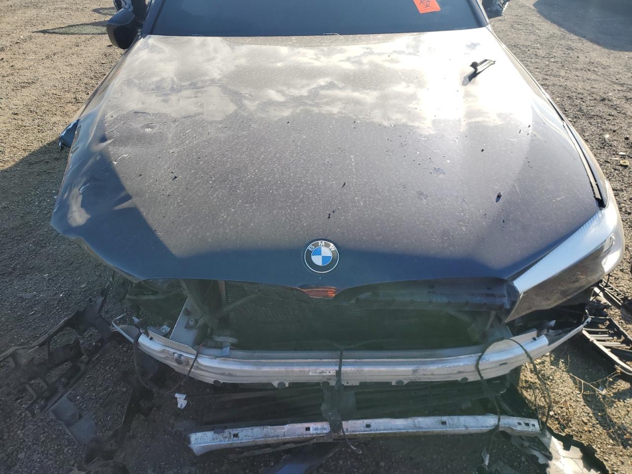 Фото: WBAJE7C54KWW05433