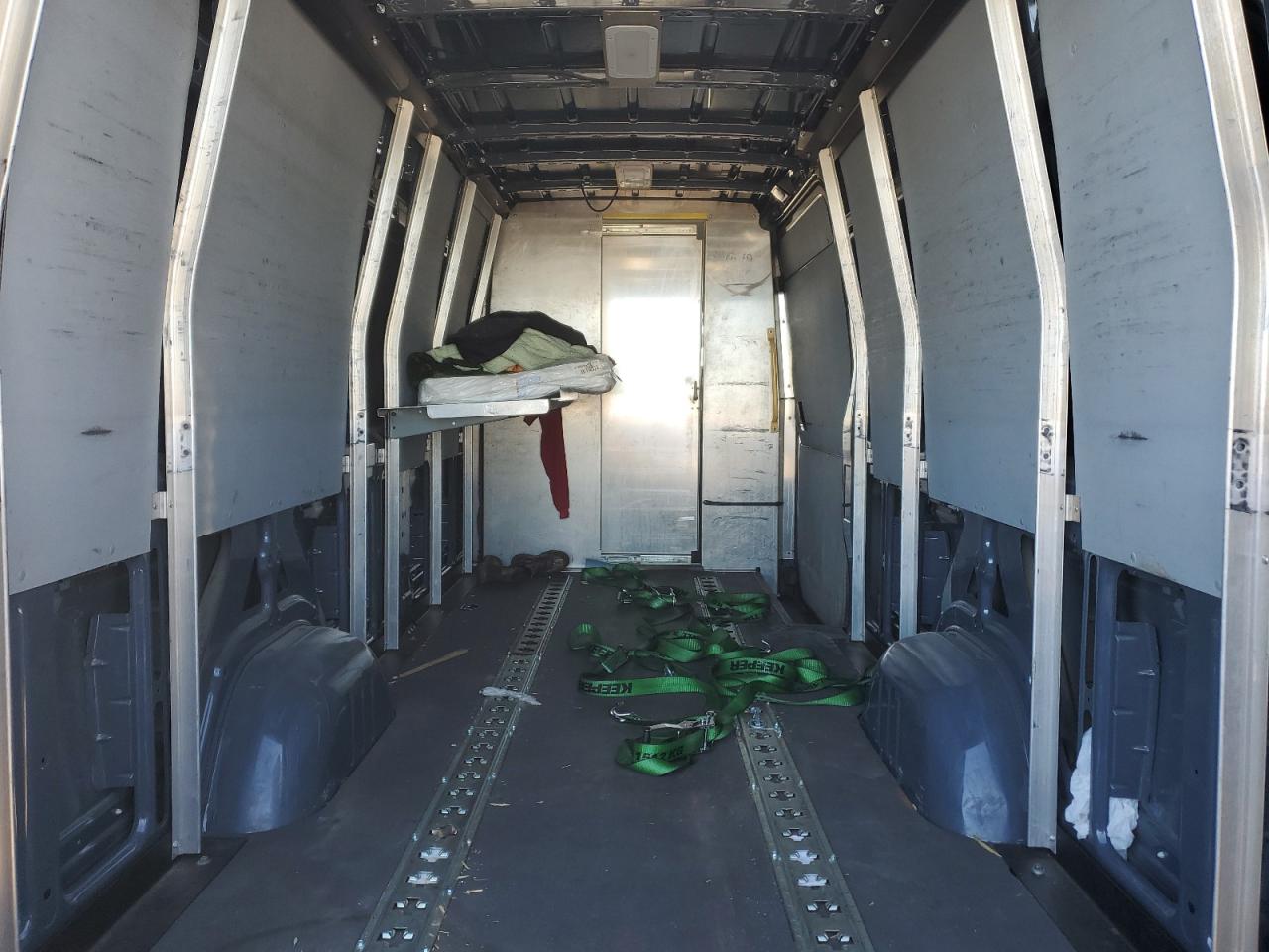 2019 Mercedes Benz Sprinter Delivery Van VIN: WD4PF1CD4KP142112 Lot: 87104175