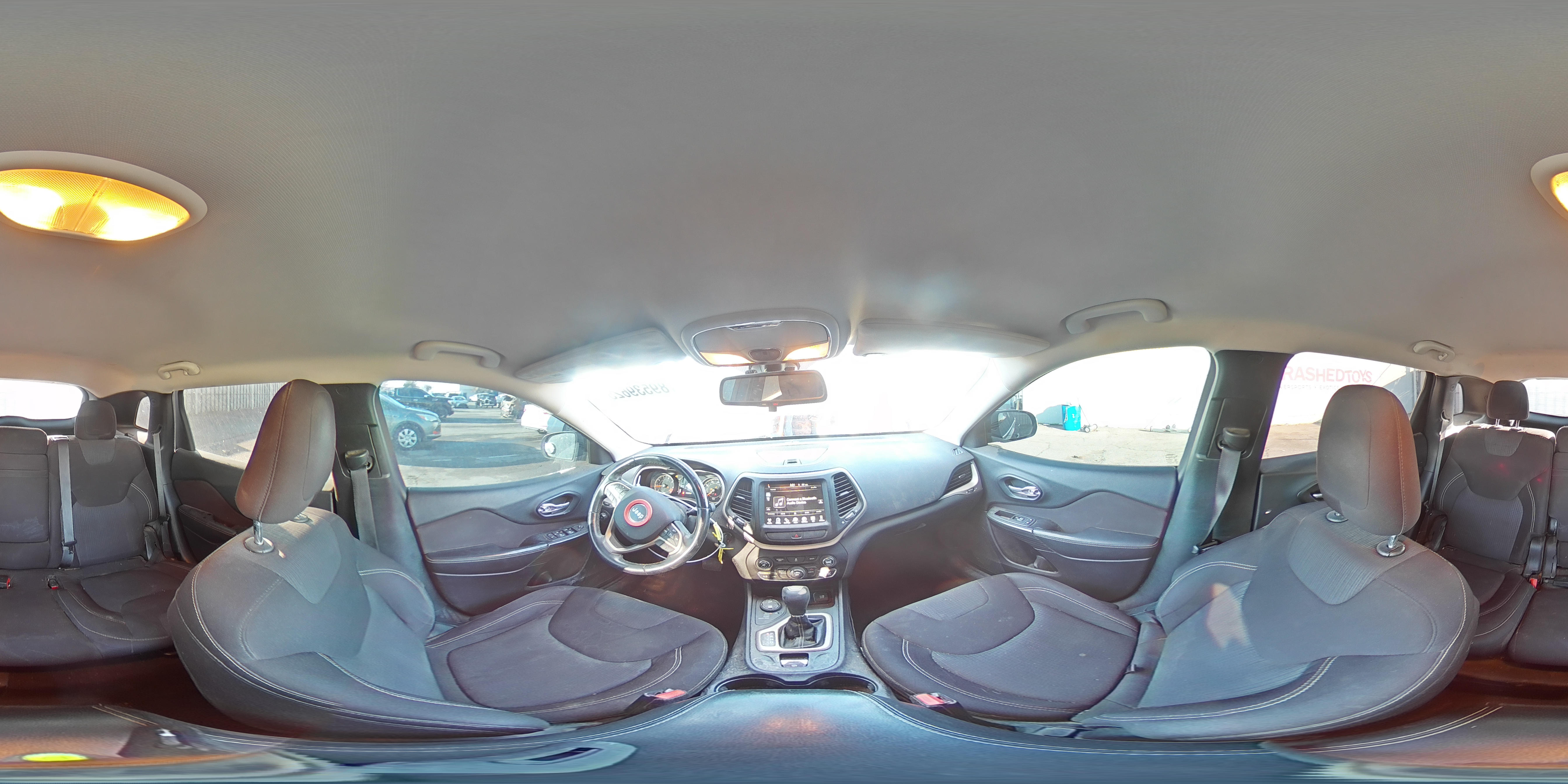 2015 Jeep Cherokee Latitude VIN: 1C4PJMCB8FW511171 Lot: 89539625