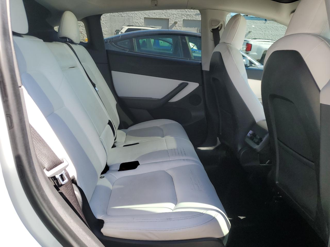 2021 Tesla Model Y VIN: 5YJYGAEE2MF157531 Lot: 85905655