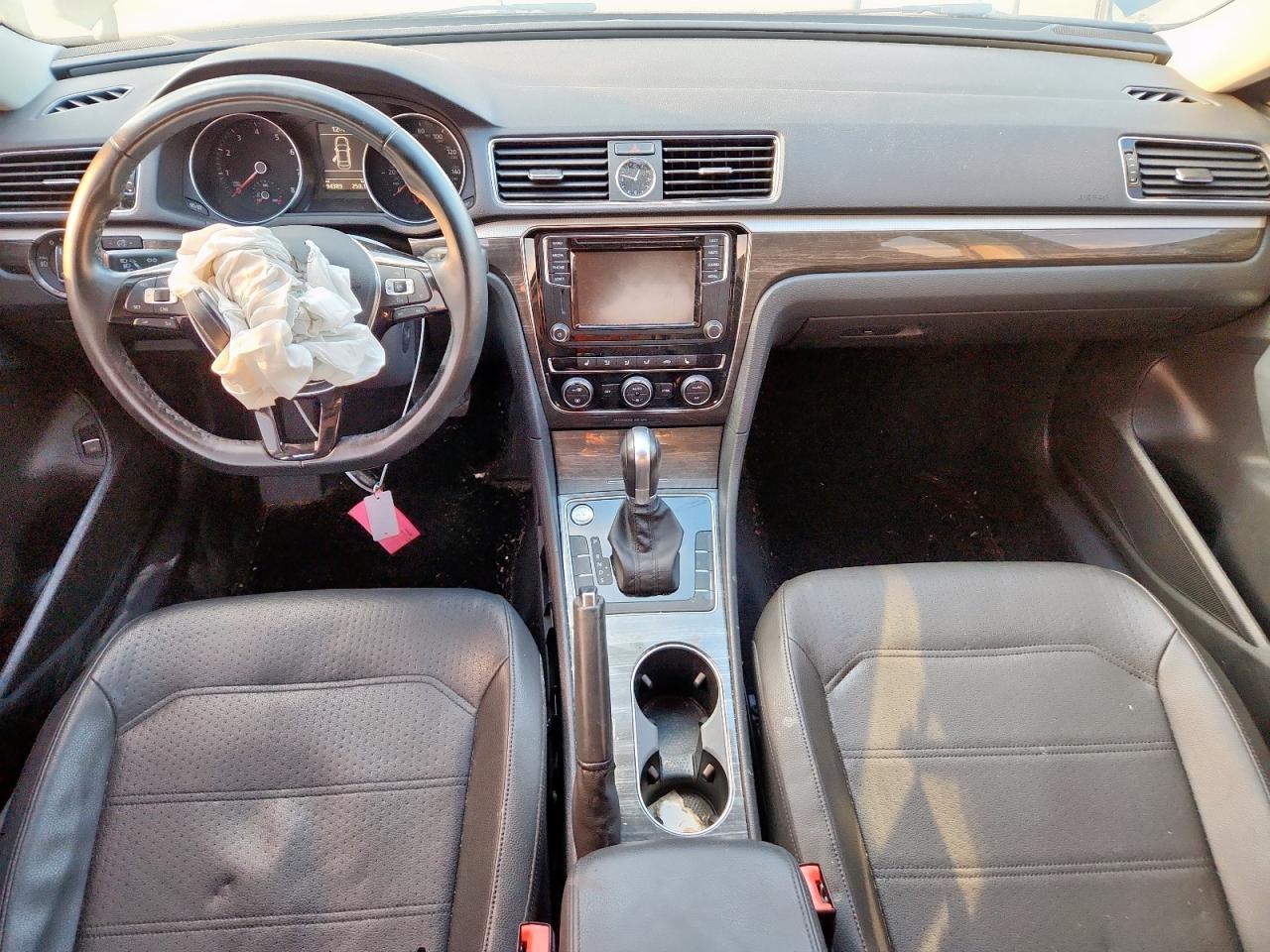 2017 Volkswagen Passat Se VIN: 1VWBT7A39HC027867 Lot: 82285205