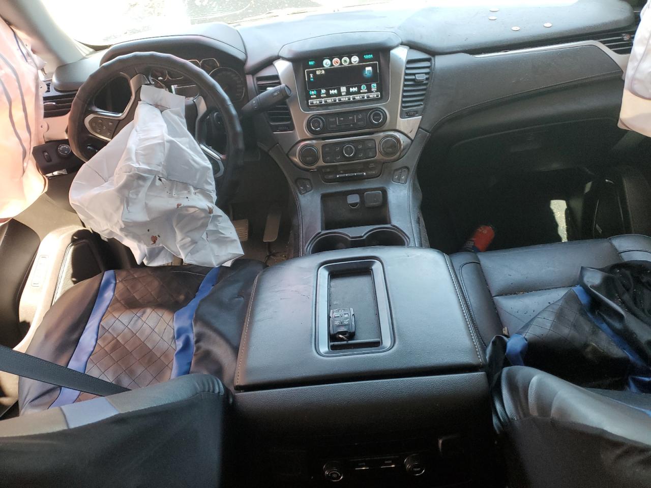 2019 Chevrolet Tahoe C1500 Lt VIN: 1GNSCBKC2KR207627 Lot: 84772175