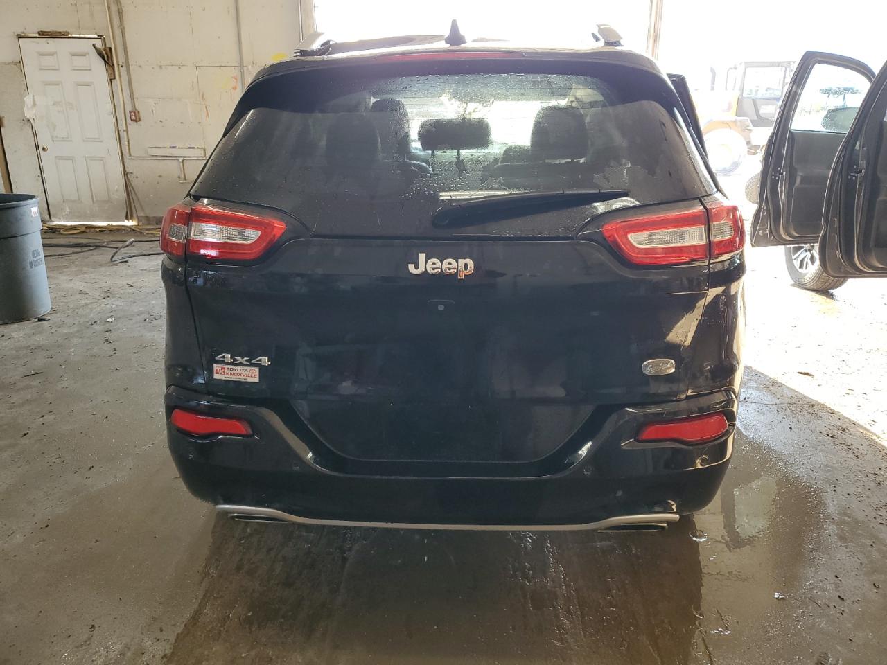 2018 Jeep Cherokee Overland VIN: 1C4PJMJX4JD594116 Lot: 89575895