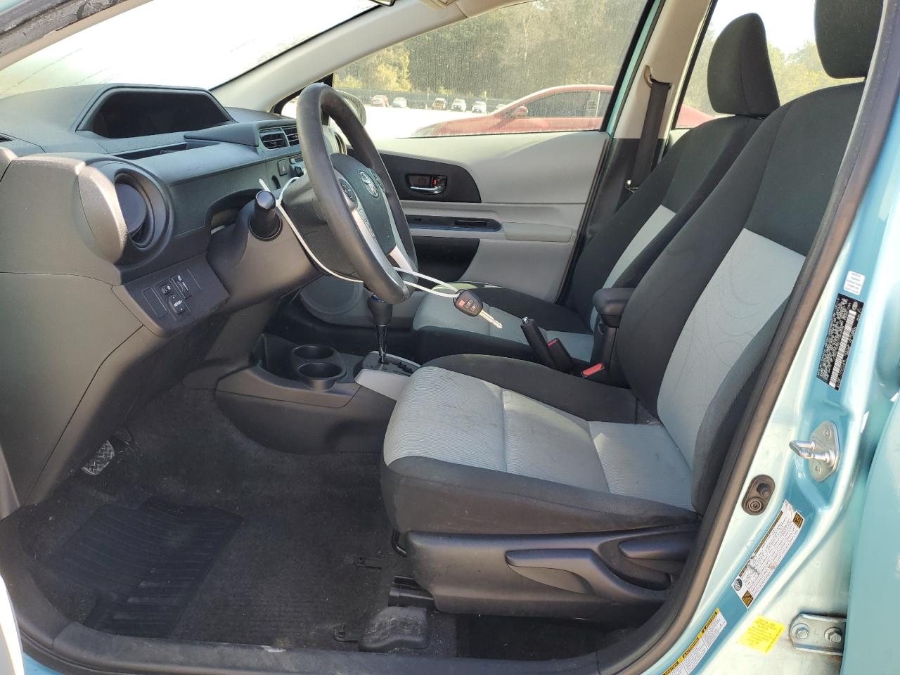 2013 Toyota Prius C VIN: JTDKDTB36D1043456 Lot: 82376355