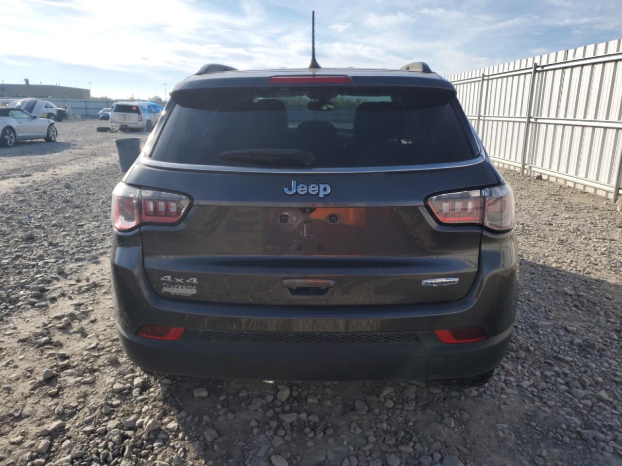 2018 Jeep Compass Latitude VIN: 3C4NJDBB9JT155014 Lot: 87459315