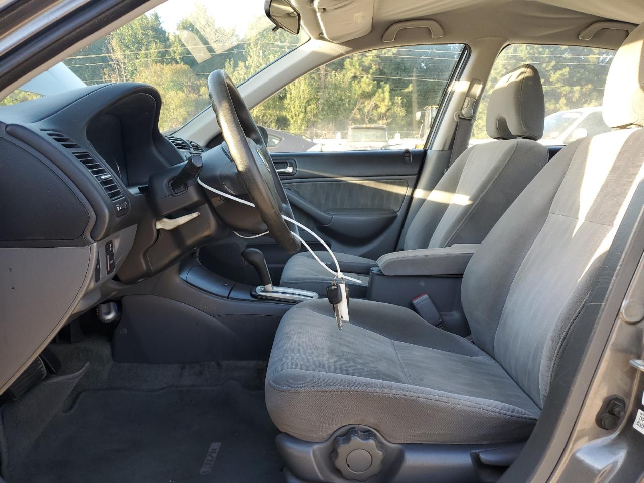 2004 Honda Civic Lx VIN: 2HGES16584H640355 Lot: 84814745