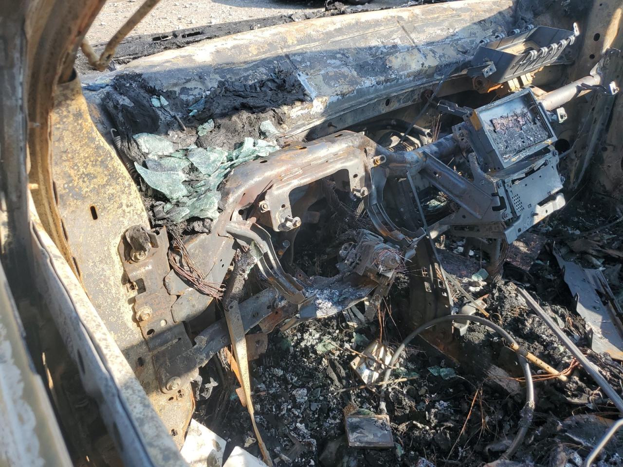 2016 Ford Explorer Sport VIN: 1FM5K8GTXGGC27241 Lot: 85409085