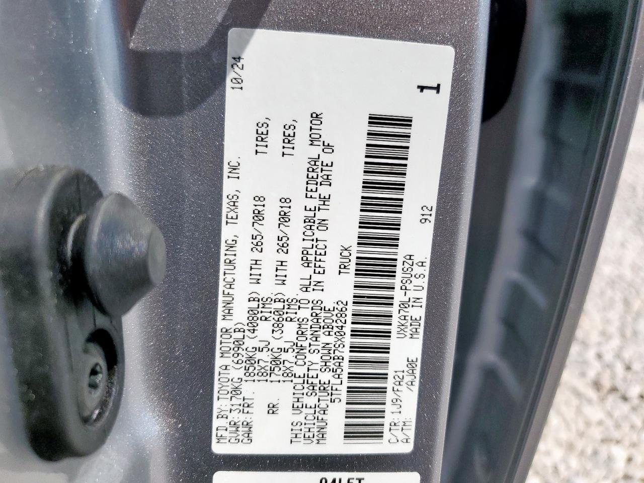 2025 Toyota Tundra Crewmax Sr VIN: 5TFLA5AB7SX042862 Lot: 82230105