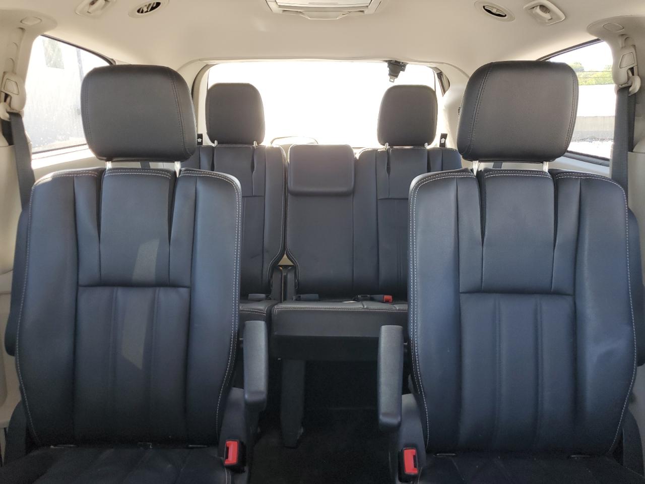 2013 Chrysler Town & Country Touring VIN: 2C4RC1BG5DR682979 Lot: 85520695