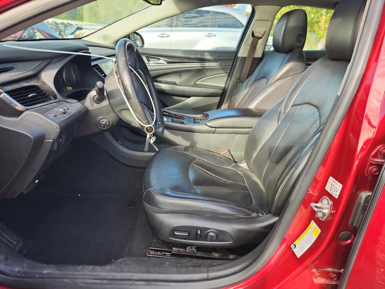 2018 Buick Lacrosse Essence VIN: 1G4ZP5SZ2JU136552 Lot: 87216415