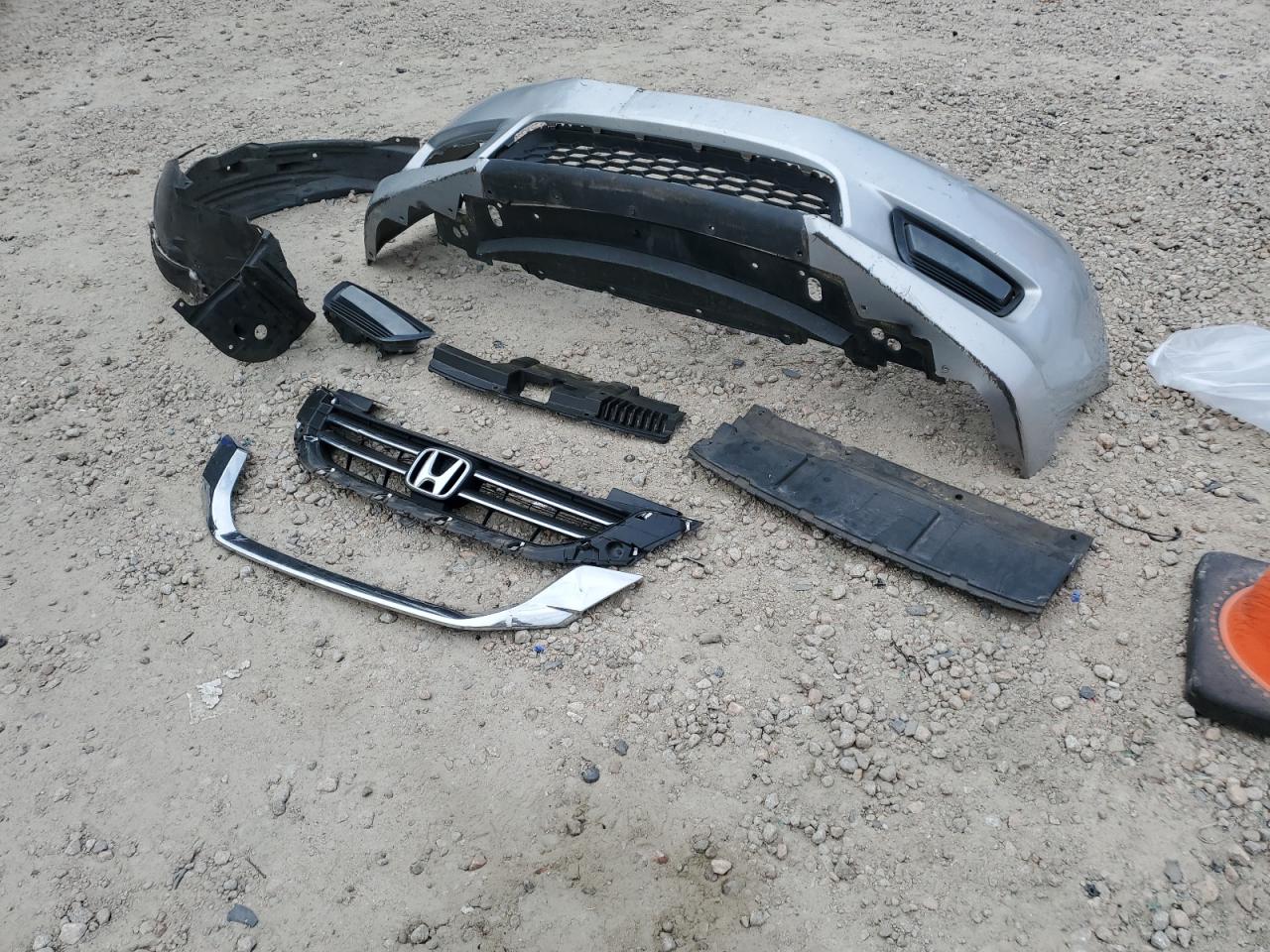 2015 Honda Accord Exl VIN: 1HGCR2F86FA101429 Lot: 85578415