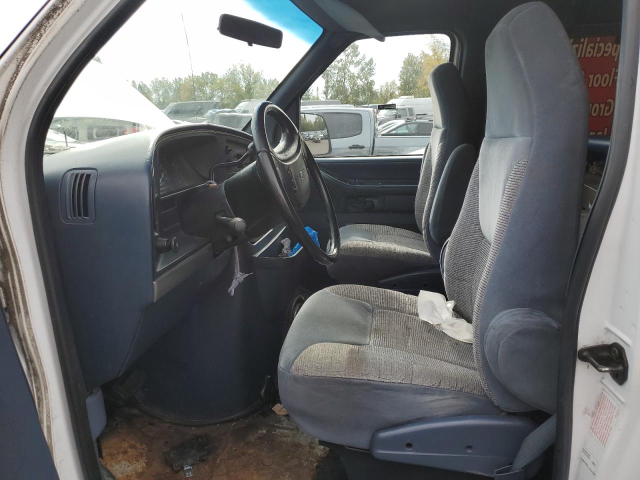 1994 Ford Econoline E350 Super Duty VIN: 1FBJS31G1RHC16728 Lot: 82705835