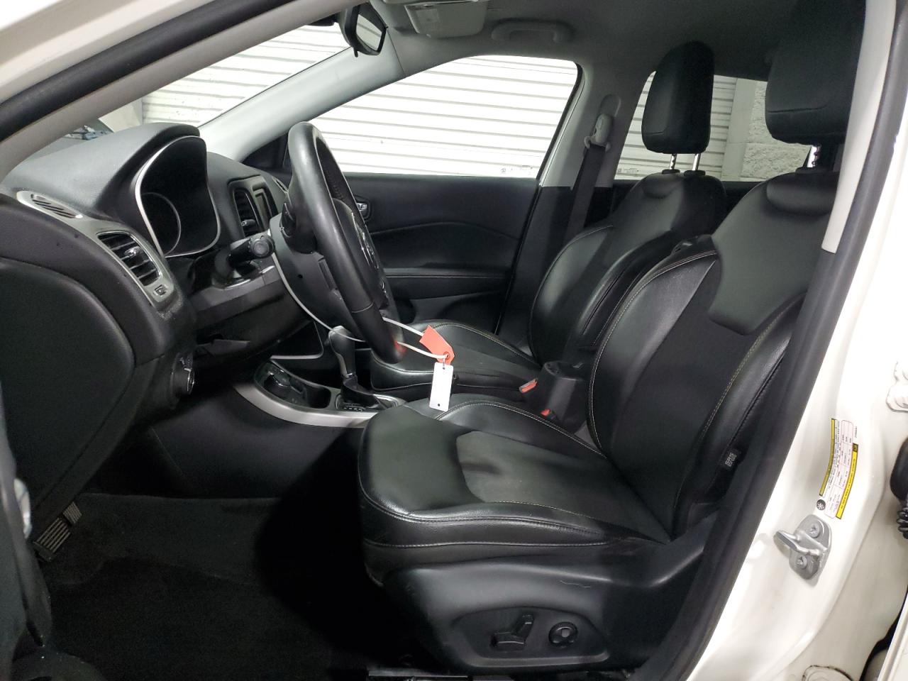 2018 Jeep Compass Latitude VIN: 3C4NJDBB4JT350261 Lot: 85734295