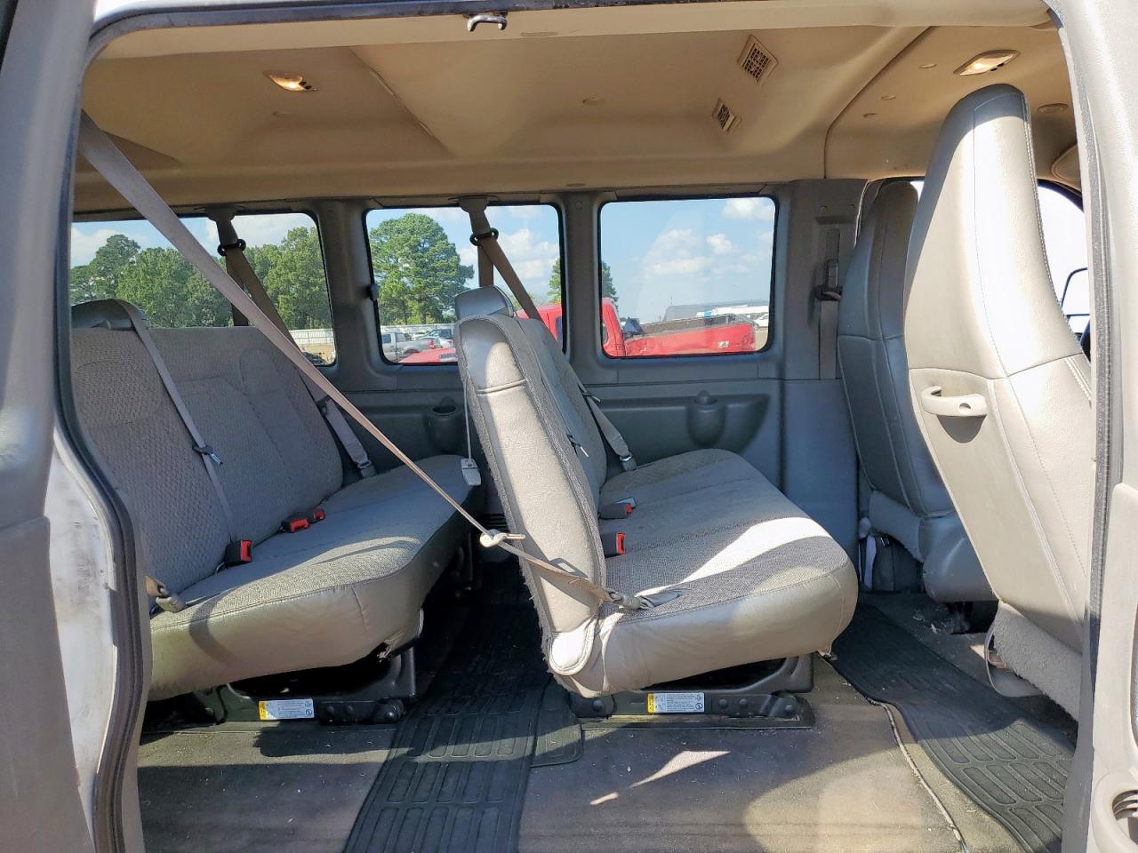 2017 Chevrolet Express G3500 Lt VIN: 1GAZGPFG7H1341880 Lot: 81974405