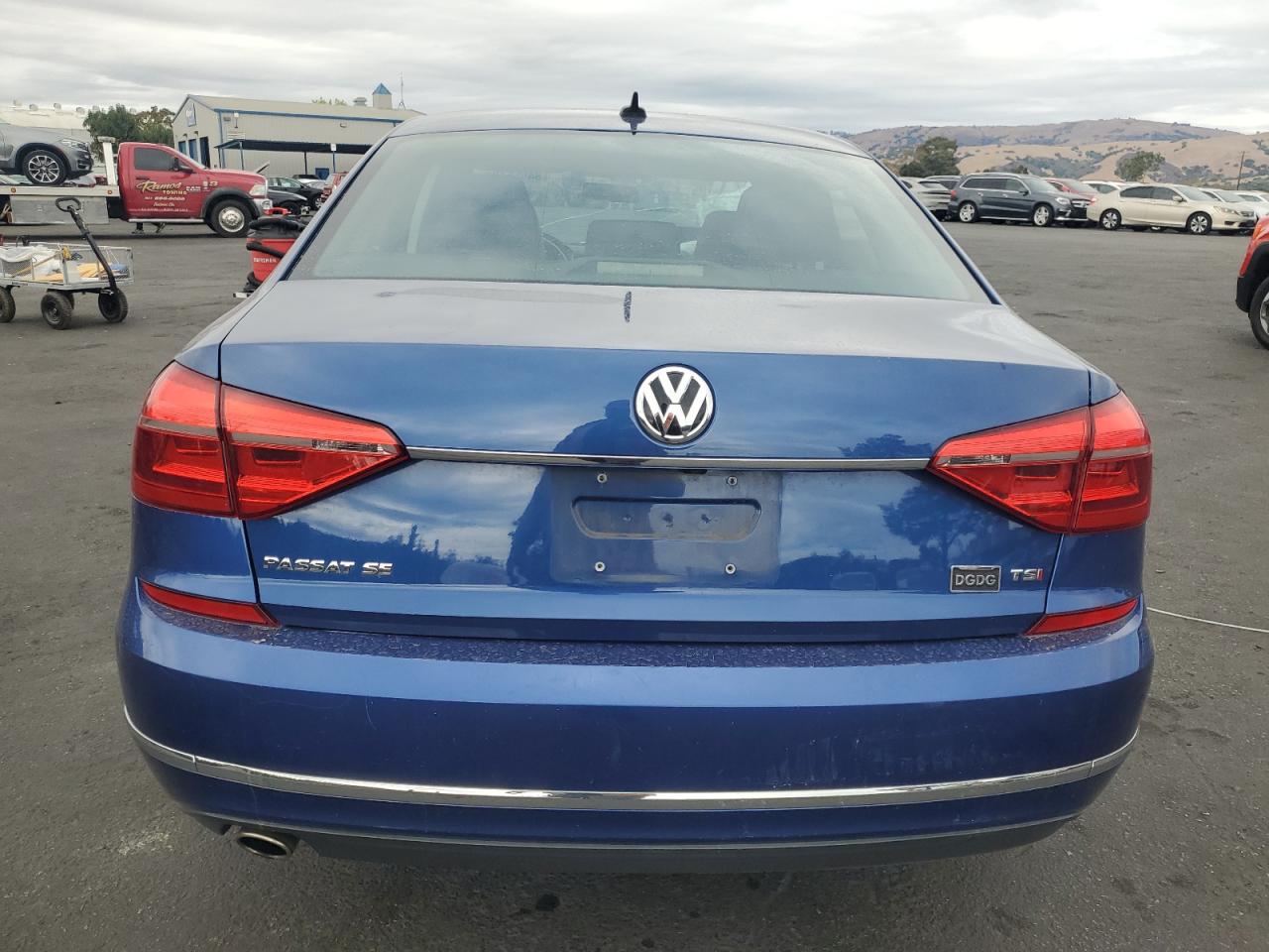 2016 Volkswagen Passat Se VIN: 1VWBT7A39GC044117 Lot: 84066105