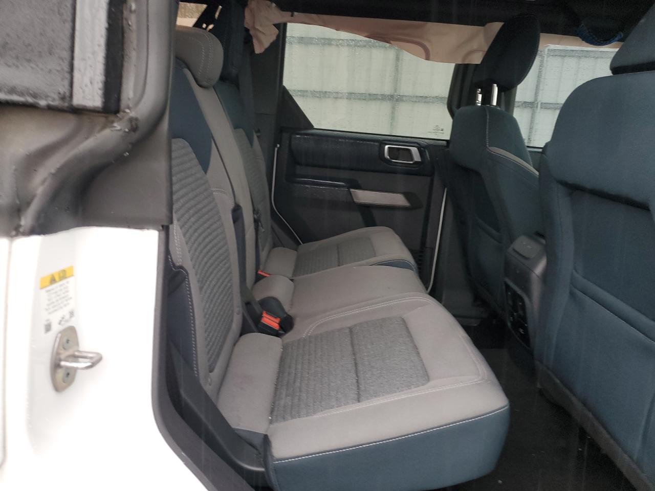 2022 Ford Bronco Base VIN: 1FMDE5BH8NLB16390 Lot: 90008635