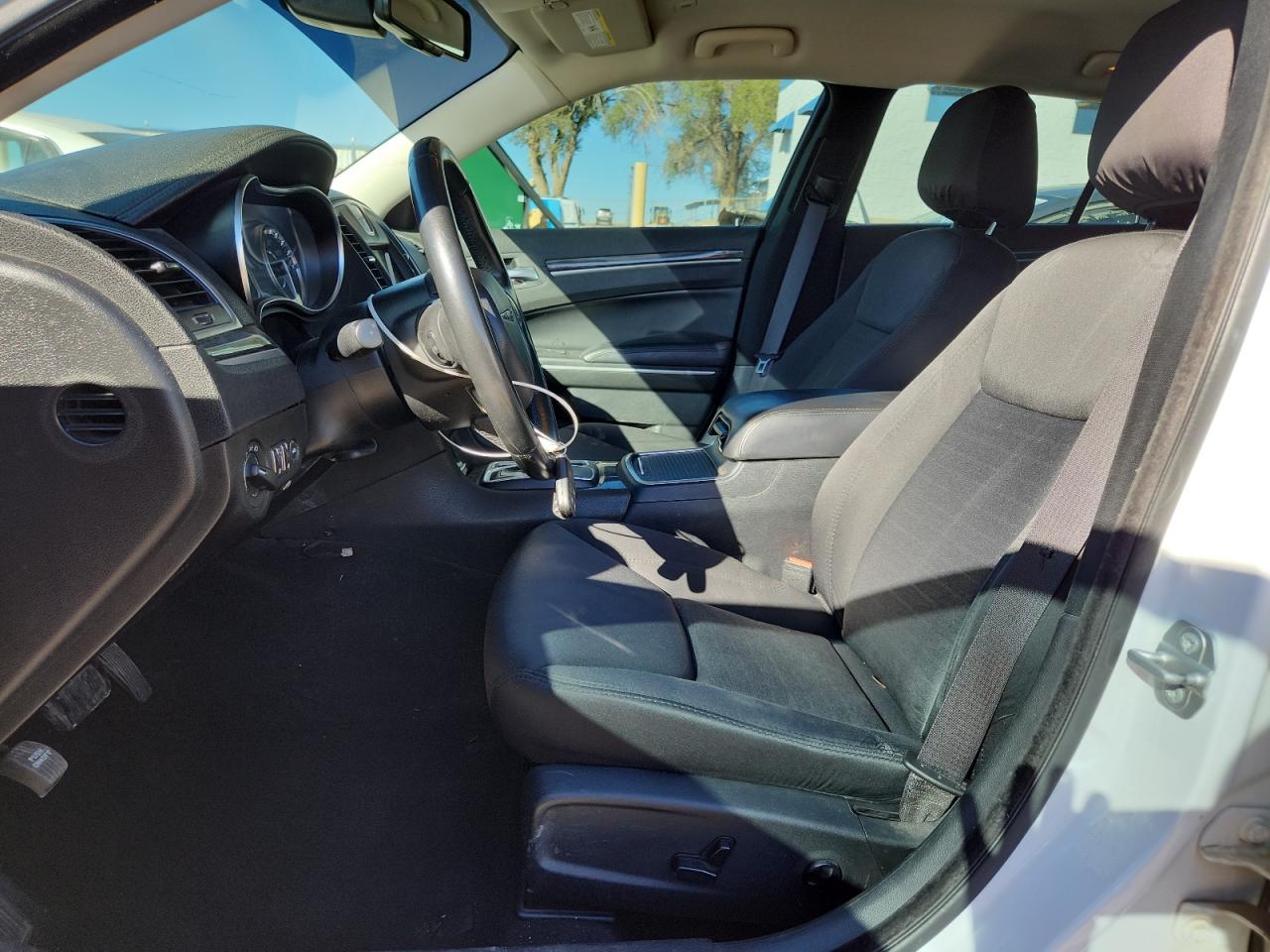 2019 Chrysler 300 Touring VIN: 2C3CCAAG7KH745997 Lot: 86094635