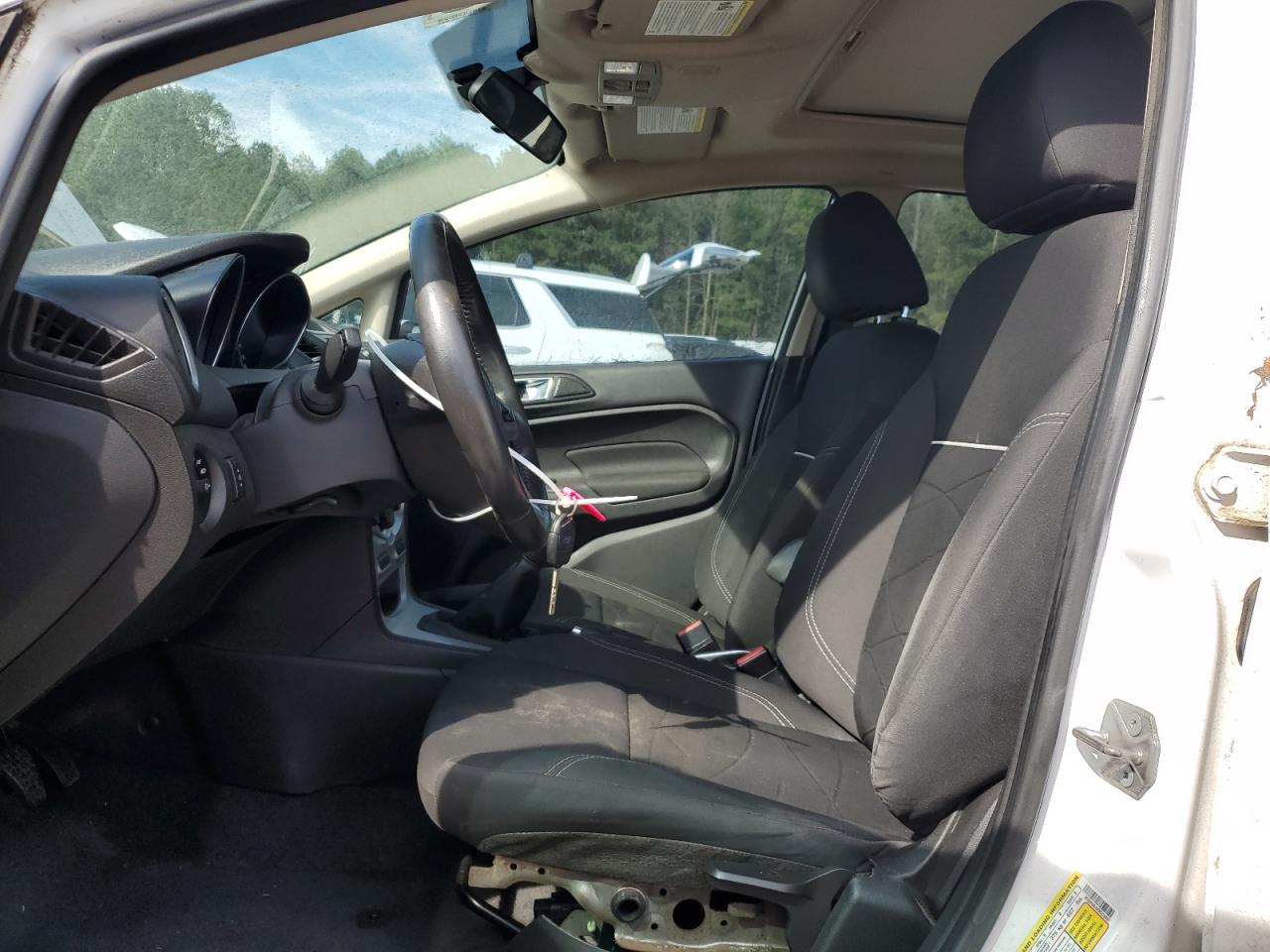 2014 Ford Fiesta Se VIN: 3FADP4BJ8EM233001 Lot: 85650245