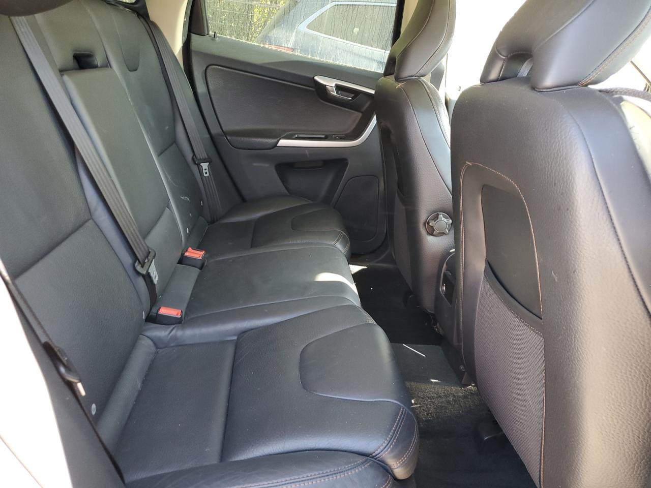 2011 Volvo Xc60 T6 VIN: YV4902DZ8B2158506 Lot: 84947205