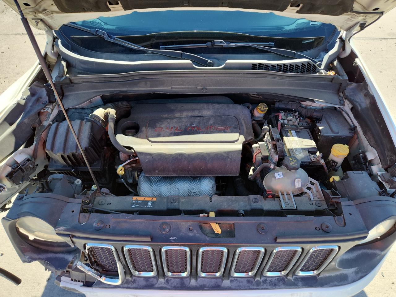 2017 Jeep Renegade Latitude VIN: ZACCJBBBXHPG36869 Lot: 82275415