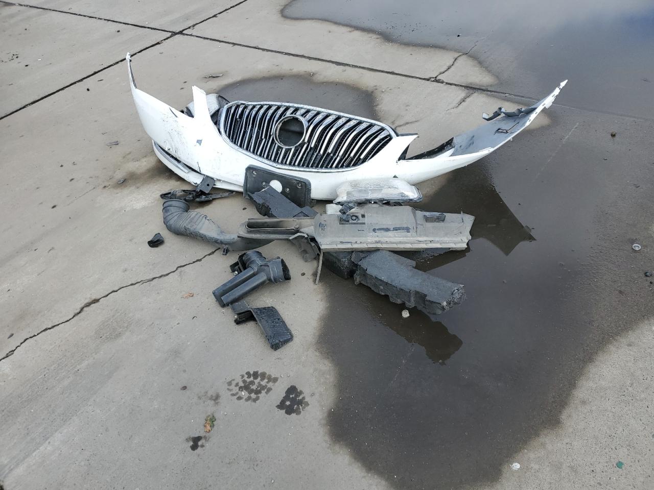 2015 Buick Lacrosse VIN: 1G4GB5G35FF208933 Lot: 82181295