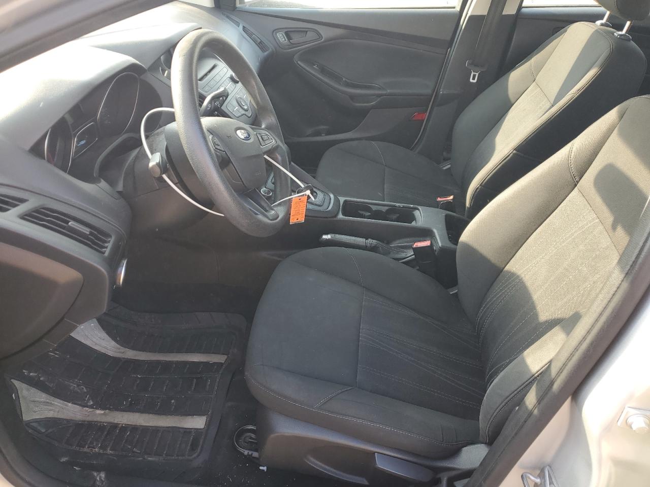 2015 Ford Focus S VIN: 1FADP3E26FL368558 Lot: 86216925