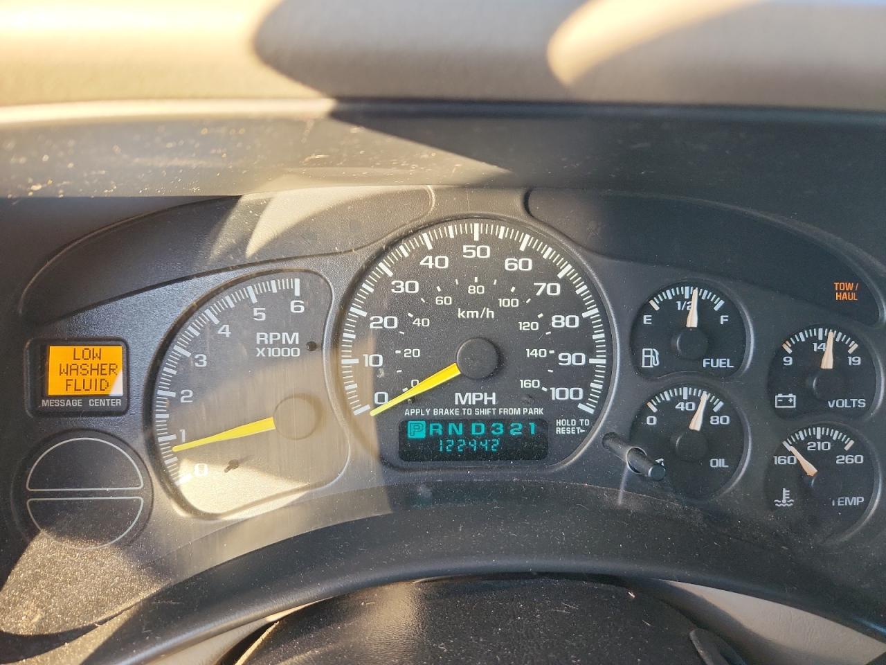 2000 Chevrolet Tahoe C1500 VIN: 1GNEC13T6YJ116938 Lot: 89512665