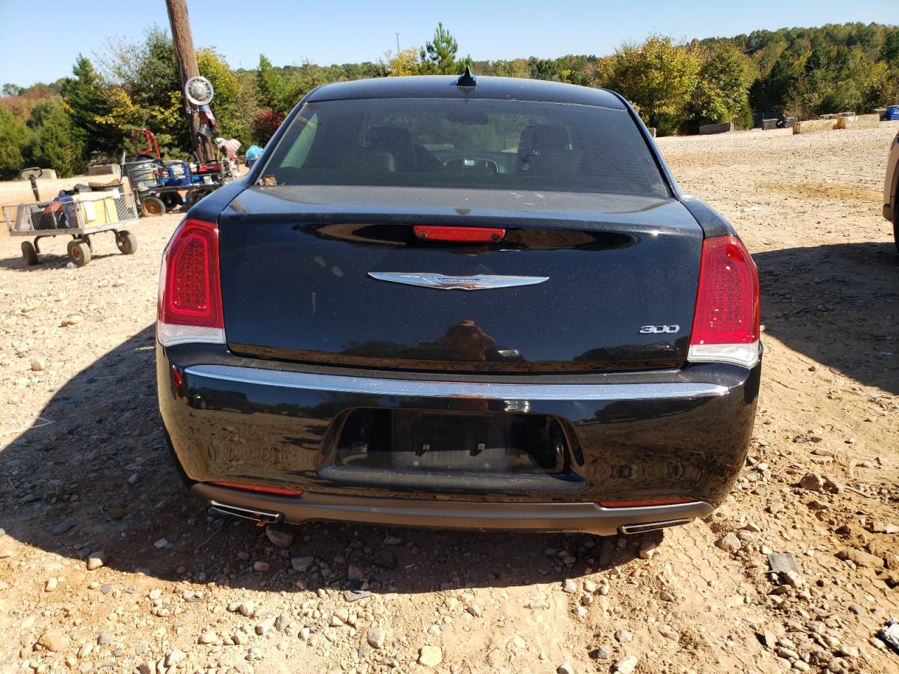 2017 Chrysler 300 Limited VIN: 2C3CCAAG0HH582344 Lot: 87012075