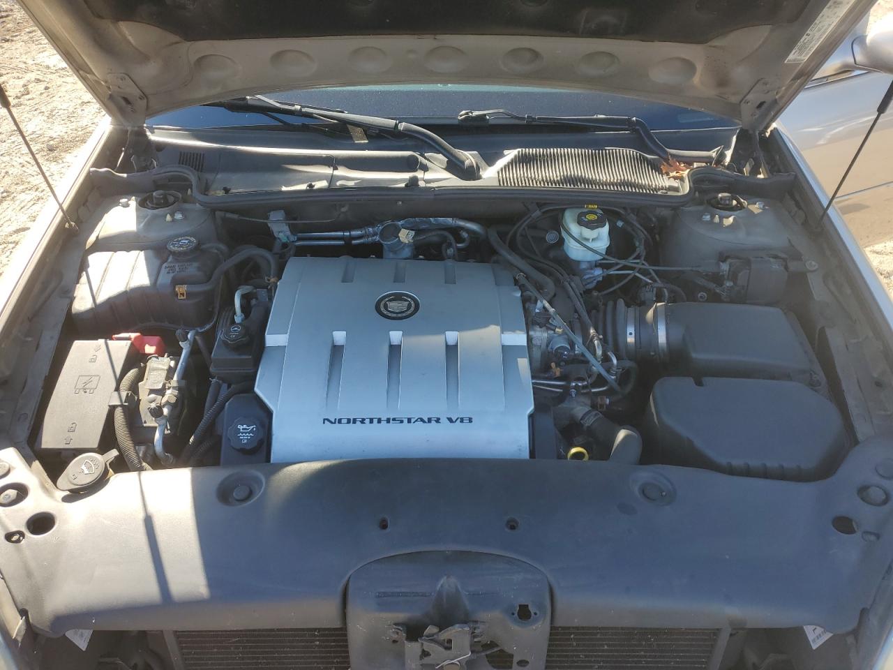 2004 Cadillac Deville VIN: 1G6KD57Y54U110680 Lot: 86159205