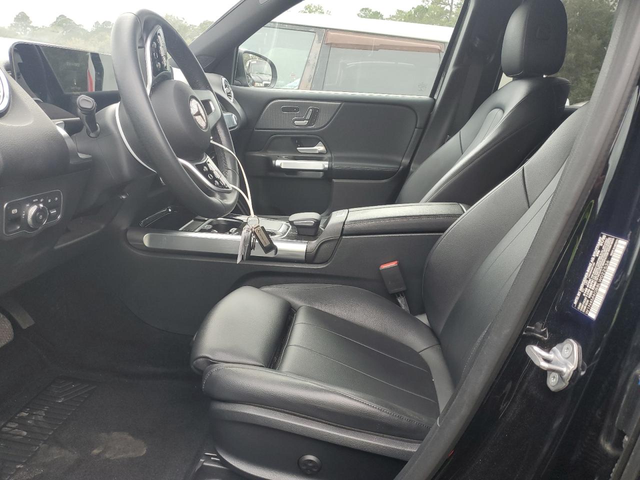 Фото: W1N4M4GB8LW022536