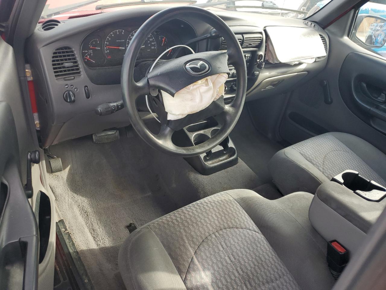 2003 Mazda B3000 Cab Plus VIN: 4F4YR16U43TM20220 Lot: 81963265