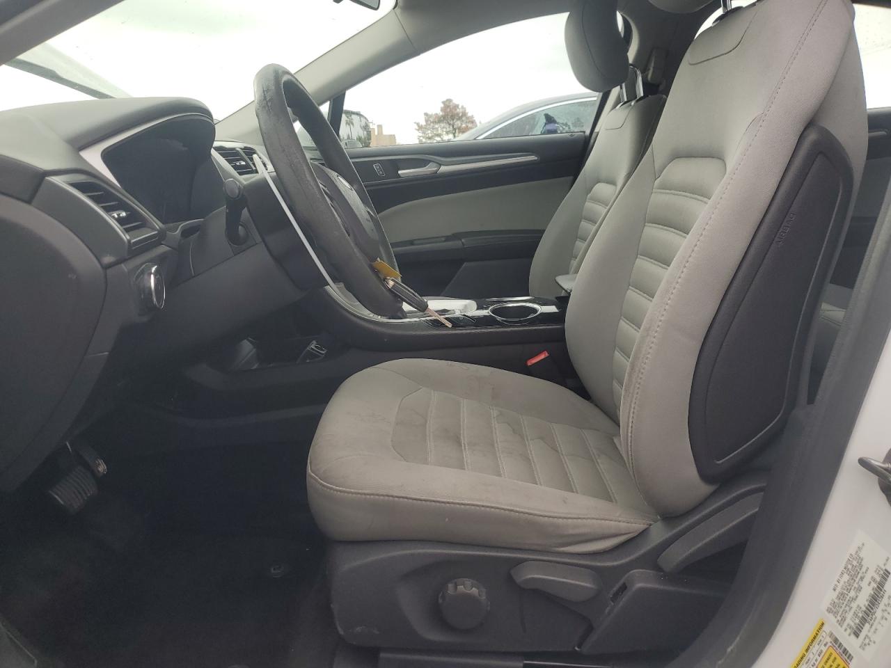 2013 Ford Fusion S VIN: 3FA6P0G7XDR328644 Lot: 81832165