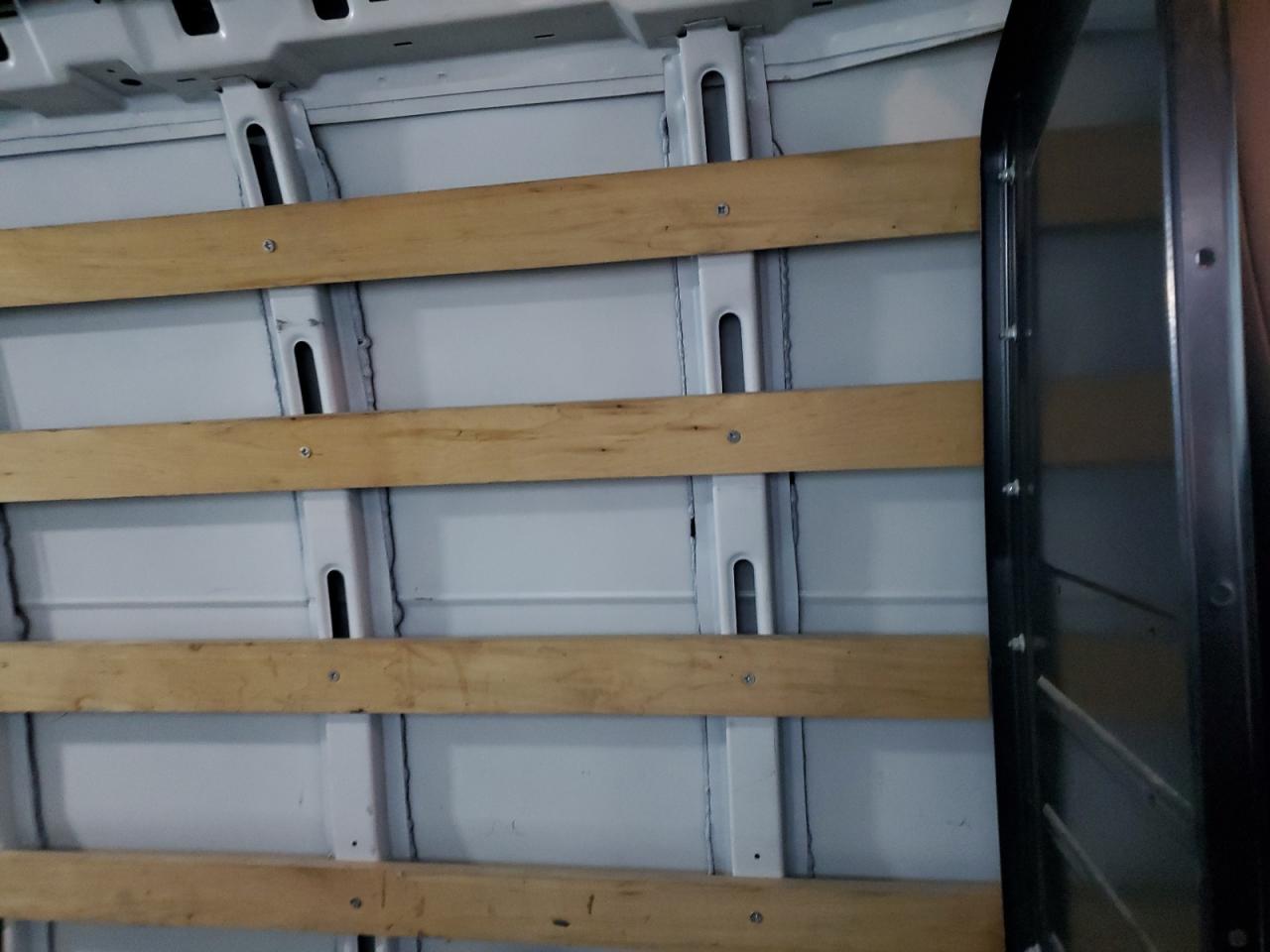 2018 Chevrolet Express 2500 Delivery Van VIN: 1GCWGAFG4J1907426 Lot: 90027015