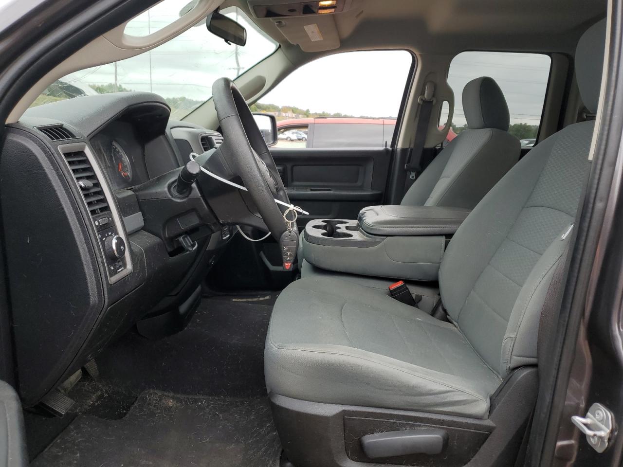 2020 Ram 1500 Classic Tradesman VIN: 1C6RR7FG3LS129196 Lot: 81960265