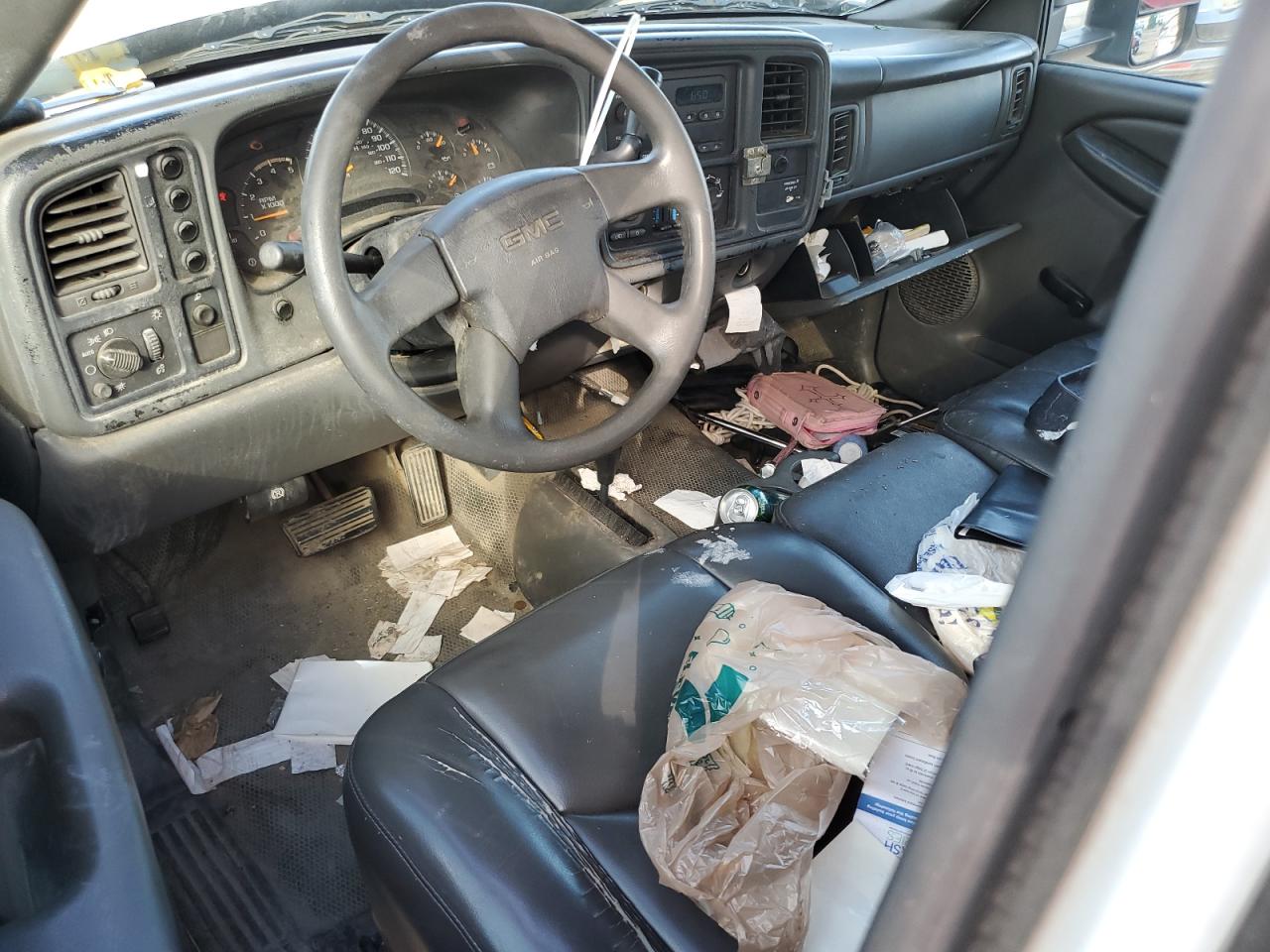 2005 GMC Sierra K2500 Heavy Duty VIN: 1GTHK24235E252534 Lot: 84815325