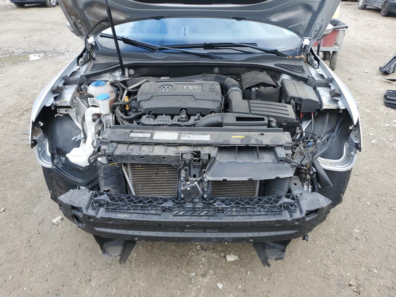 2017 Volkswagen Passat Sel Premium VIN: 1VWCT7A31HC049866 Lot: 82351605