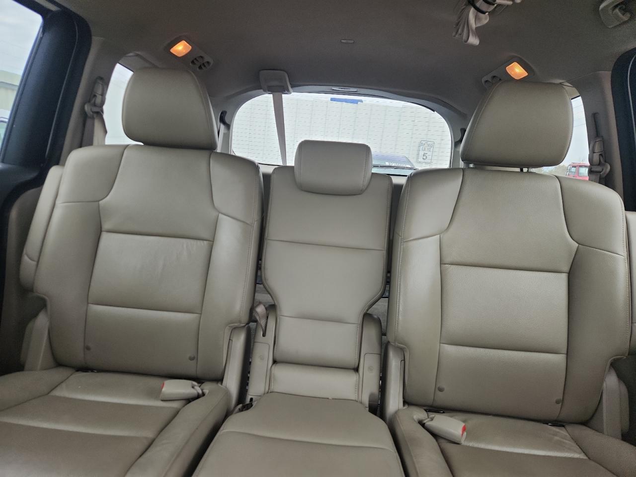 2016 Honda Odyssey Touring VIN: 5FNRL5H99GB148982 Lot: 85781575