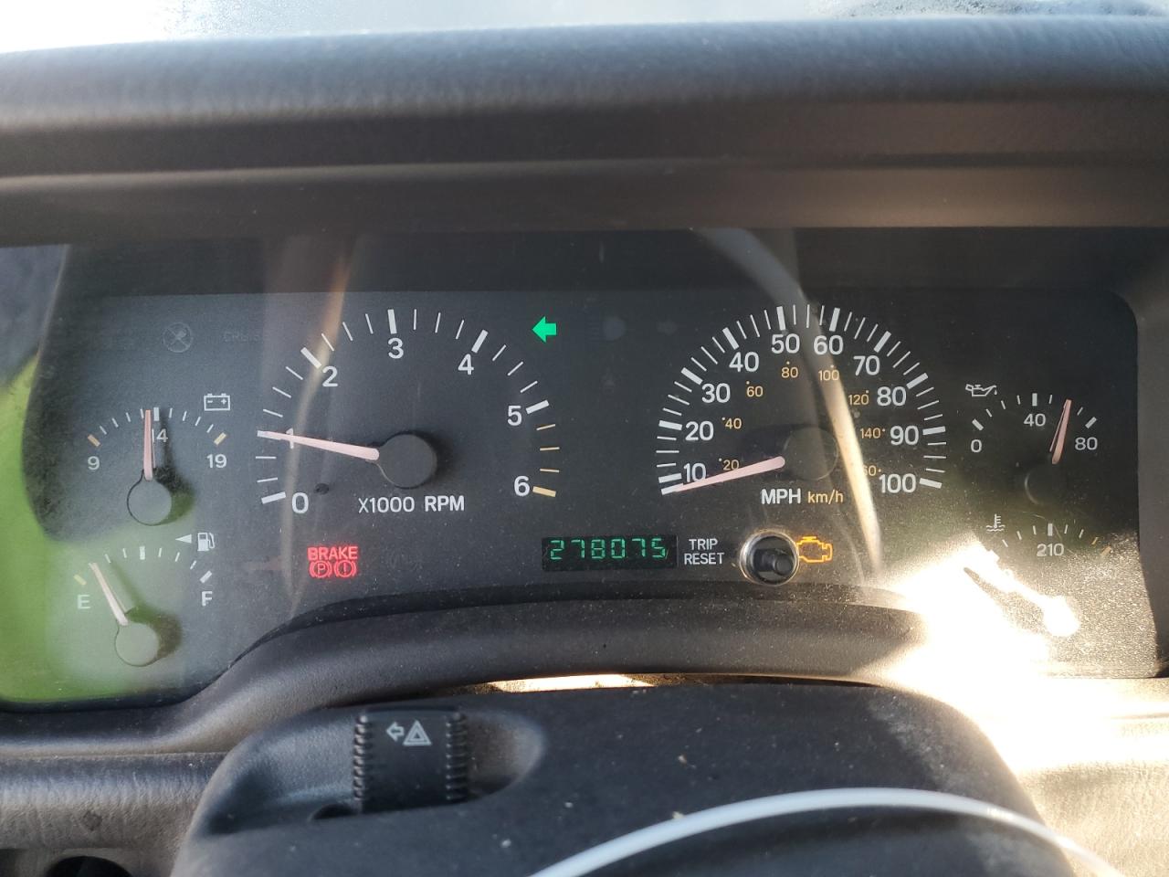 2001 Jeep Cherokee Sport VIN: 1J4FF48S21L567522 Lot: 87275805