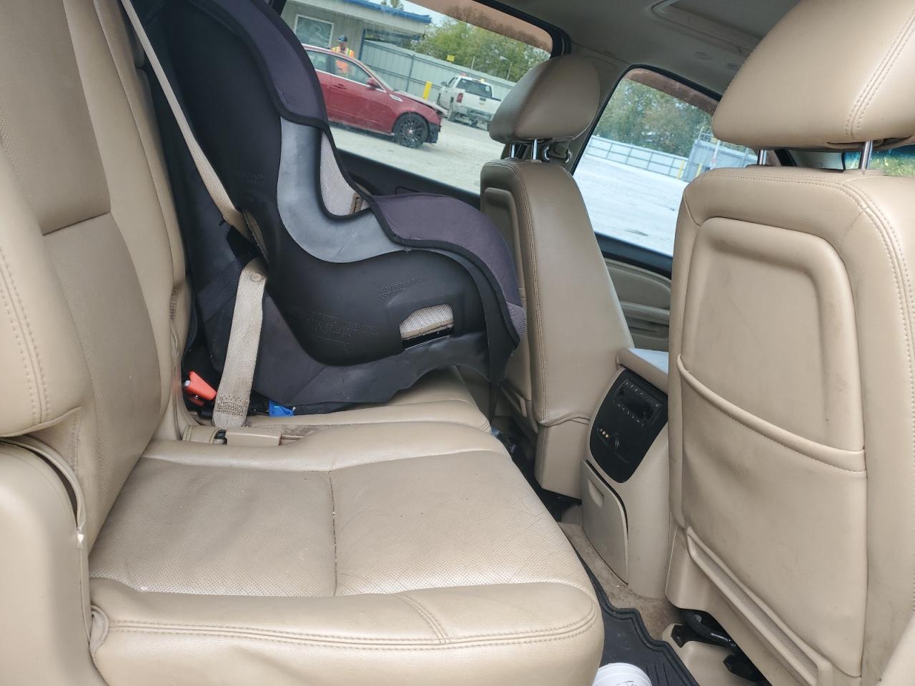 2011 GMC Yukon Xl Denali VIN: 1GKS2MEF3BR318754 Lot: 86140545