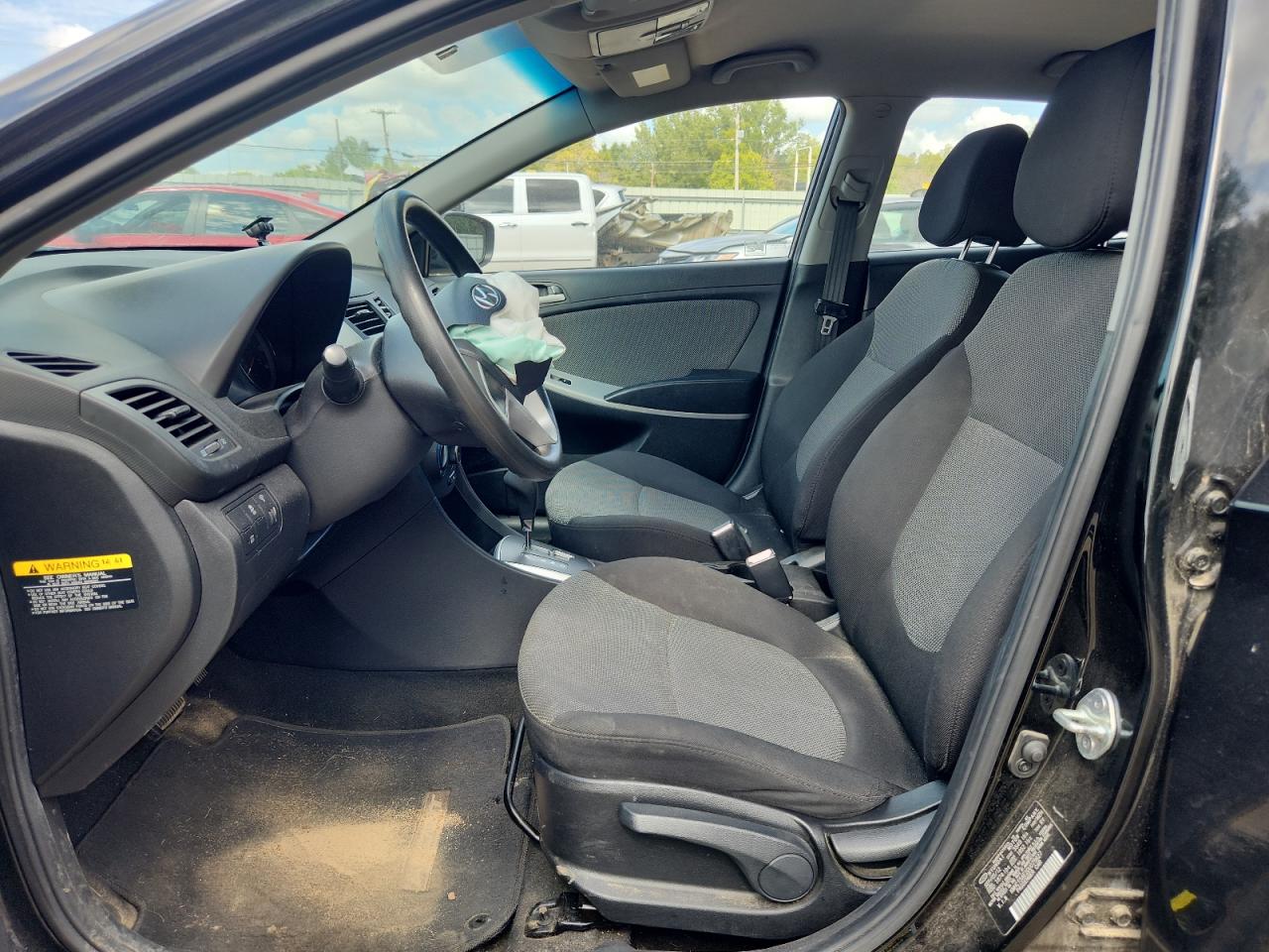 2013 Hyundai Accent Gls VIN: KMHCT5AE2DU075627 Lot: 81994395